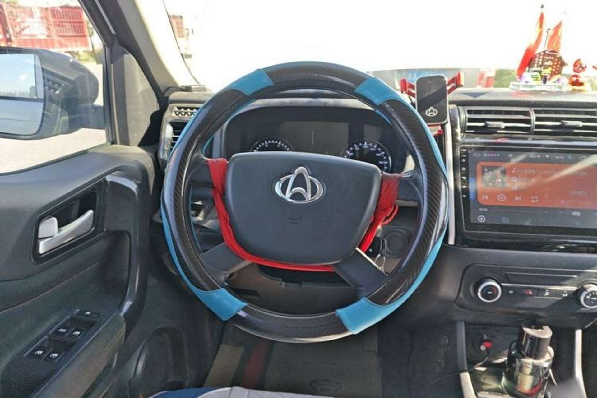 Used CHANGAN OSHAN X70A 2019 1.5L Manual Basic Version China VI Standard Steering Wheel
