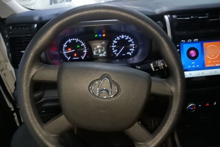 Used CHANGAN OSHAN X70A 2019 1.5L Manual Basic Version China VI Standard Steering Wheel