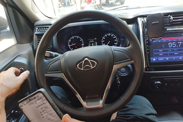Used CHANGAN OSHAN X70A 2019 1.5L Manual Comfort Model China VI Standard Steering Wheel