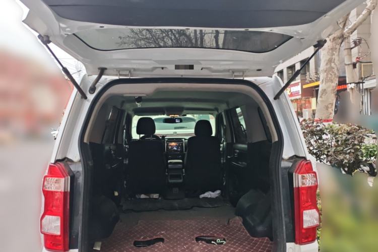 Used CHANGAN OSHAN X70A 2019 1.5L Manual Basic Version China VI Standard Trunk