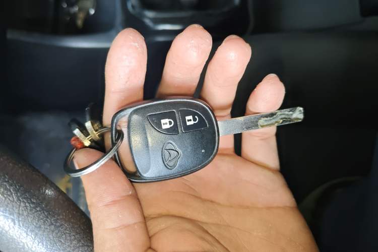 Used CHANGAN OSHAN X70A 2019 1.5L Manual Basic Version China VI Standard Vehicle Key