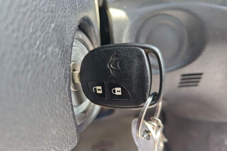Used CHANGAN OSHAN X70A 2019 1.5L Manual Basic Version China VI Standard Vehicle Key