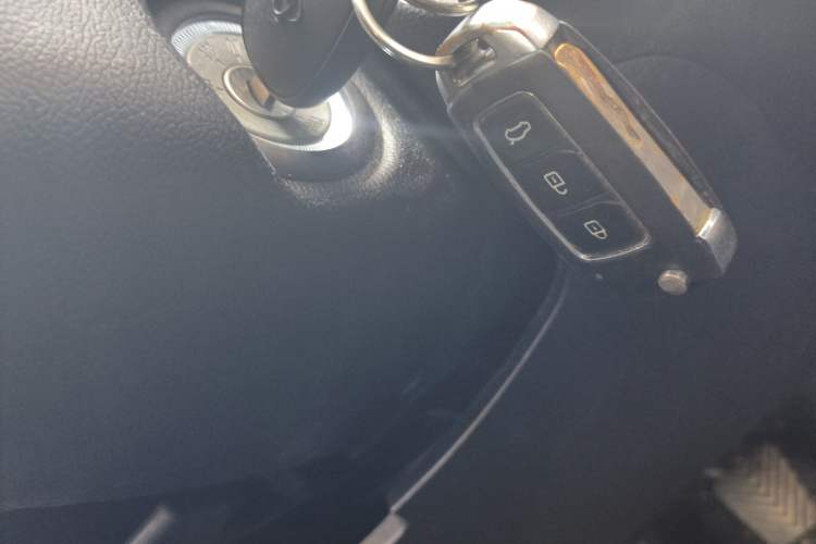 Used CHANGAN OSHAN X70A 2019 1.5L Manual Standard Version China VI Vehicle Key