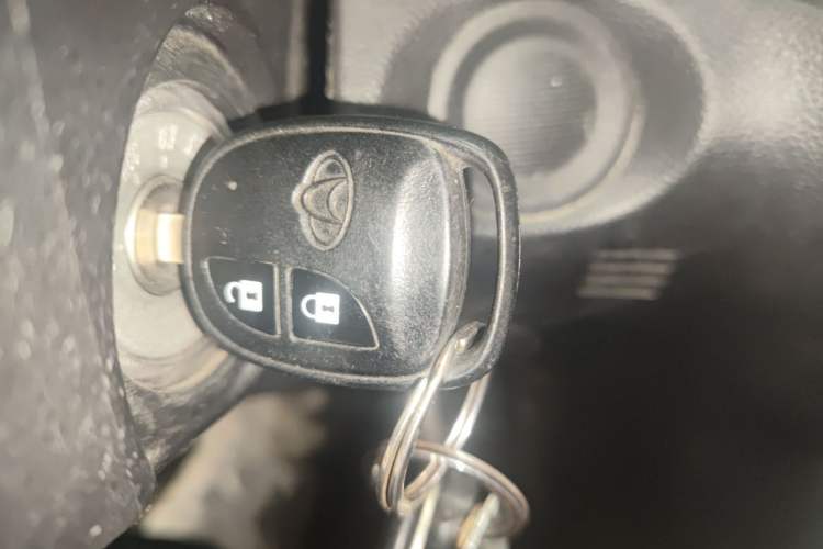 Used CHANGAN OSHAN X70A 2019 1.5L Manual Basic Version China VI Standard Vehicle Key