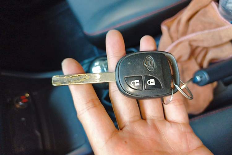 Used CHANGAN OSHAN X70A 2019 1.5L Manual Comfort Model China VI Standard Vehicle Key