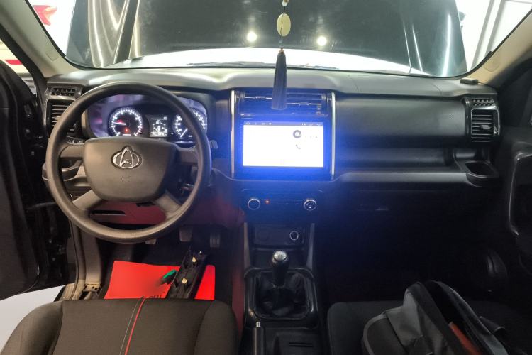 Used CHANGAN OSHAN X70A 2020 1.5L Manual Base Version Center Console