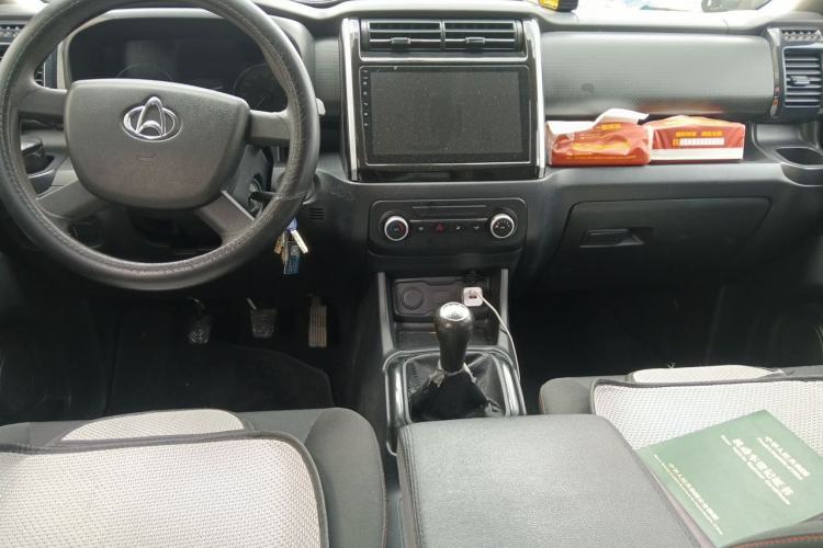 Used CHANGAN OSHAN X70A 2020 1.5L Manual Base Version Center Console