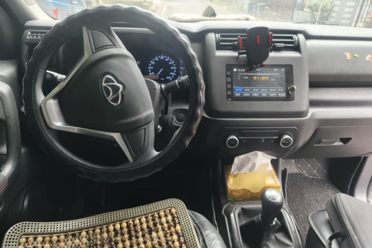 Used CHANGAN OSHAN X70A 2020 1.5L Manual Standard Edition Center Console