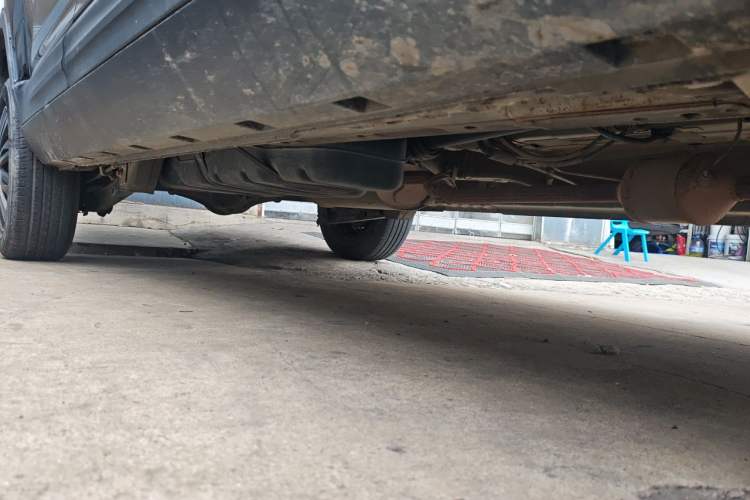 Used CHANGAN OSHAN X70A 2020 1.5L Manual Base Version Chassis Front Right
