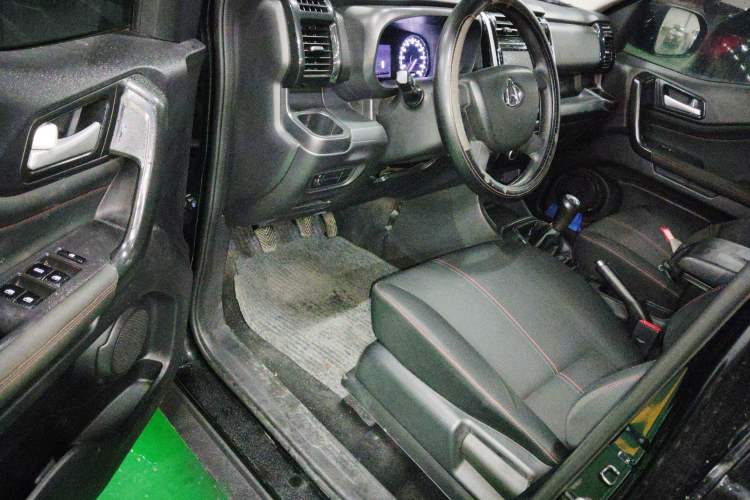 Used CHANGAN OSHAN X70A 2020 1.5L Manual Base Version Driver Seat