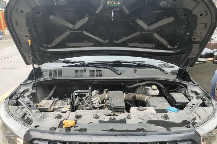 Used CHANGAN OSHAN X70A 2020 1.5L Manual Base Version Engine Bay