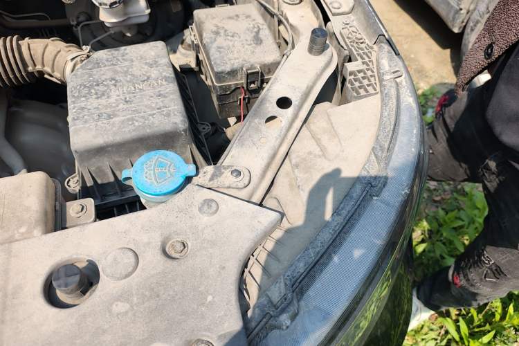 Used CHANGAN OSHAN X70A 2020 1.5L Manual Base Version Engine Bay Left