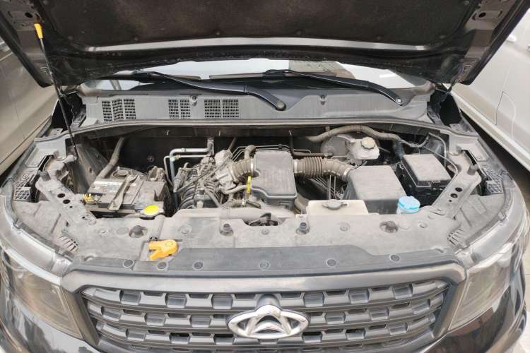 Used CHANGAN OSHAN X70A 2020 1.5L Manual Base Version Engine Bay