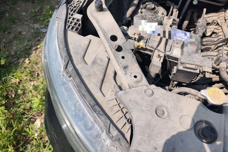 Used CHANGAN OSHAN X70A 2020 1.5L Manual Base Version Engine Bay Right