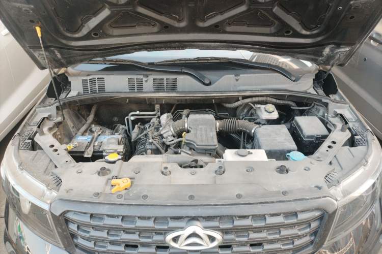Used CHANGAN OSHAN X70A 2020 1.5L Manual Base Version Engine Bay