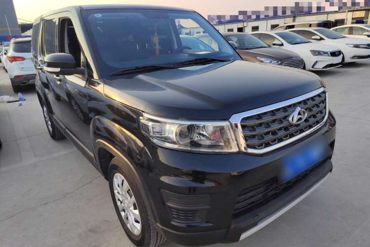 Used CHANGAN OSHAN X70A 2020 1.5L Manual Standard Edition Front Right 45 Deg