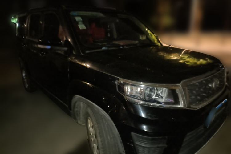 Used CHANGAN OSHAN X70A 2020 1.5L Manual Standard Edition Front Right 45 Deg