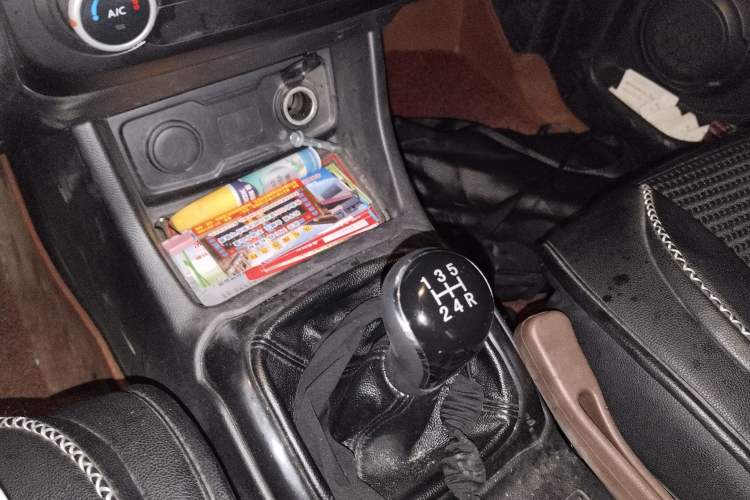 Used CHANGAN OSHAN X70A 2020 1.5L Manual Classic Trim Gear Lever