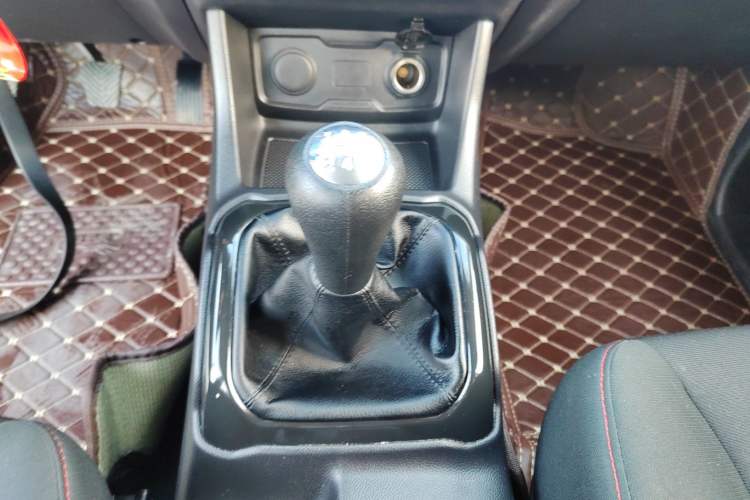 Used CHANGAN OSHAN X70A 2020 1.5L Manual Standard Edition Gear Lever