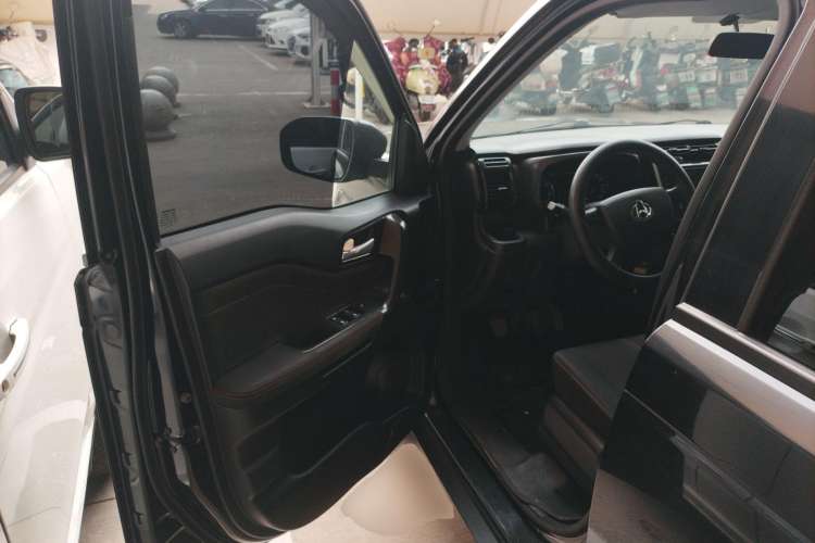 Used CHANGAN OSHAN X70A 2020 1.5L Manual Base Version Interior 3