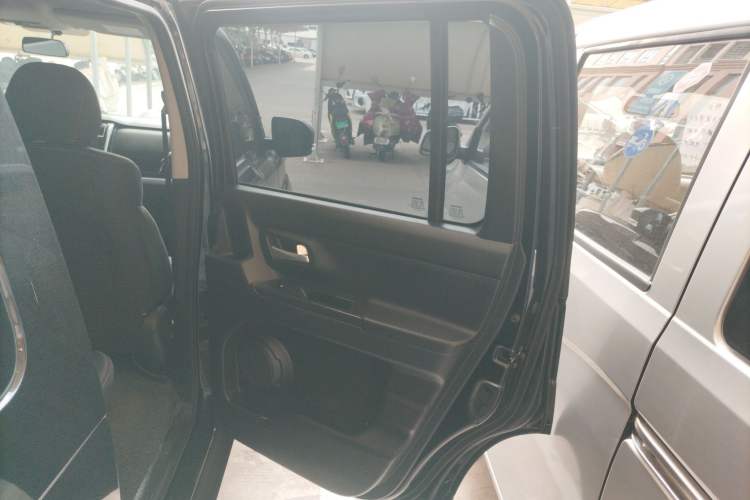 Used CHANGAN OSHAN X70A 2020 1.5L Manual Base Version Interior 6
