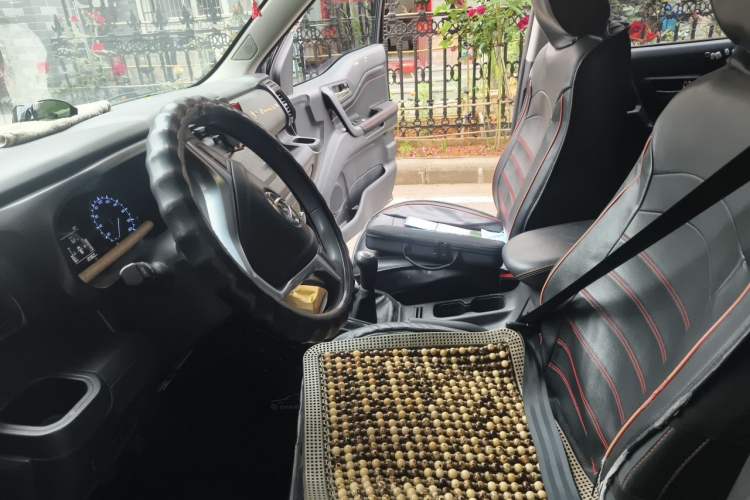 Used CHANGAN OSHAN X70A 2020 1.5L Manual Standard Edition Left Front Seat