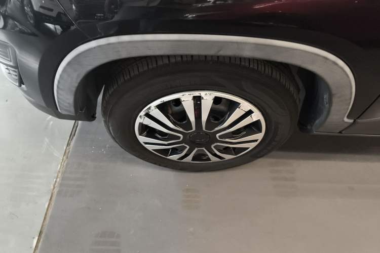 Used CHANGAN OSHAN X70A 2020 1.5L Manual Base Version Left Front Wheel Hub