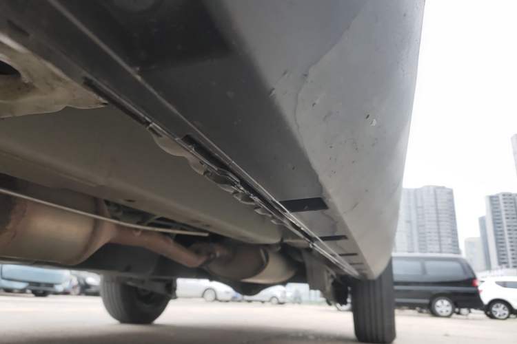 Used CHANGAN OSHAN X70A 2020 1.5L Manual Base Version Left Side Sill