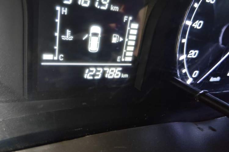 Used CHANGAN OSHAN X70A 2020 1.5L Manual Base Version Odometer Close Up