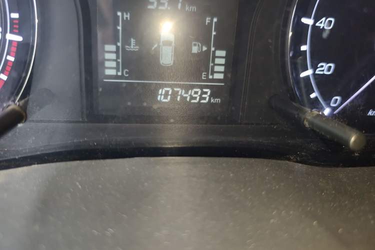 Used CHANGAN OSHAN X70A 2020 1.5L Manual Base Version Odometer Close Up