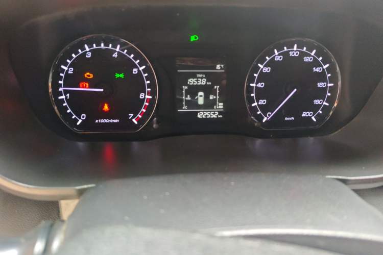 Used CHANGAN OSHAN X70A 2020 1.5L Manual Base Version Odometer Close Up