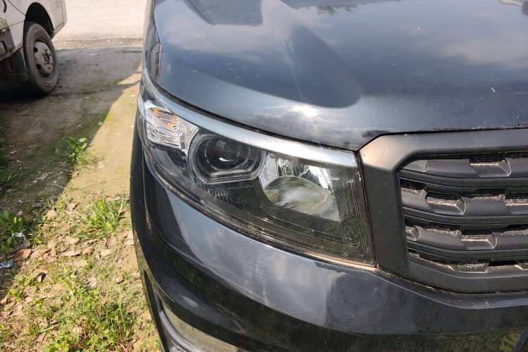 Used CHANGAN OSHAN X70A 2020 1.5L Manual Base Version Right Front Headlight