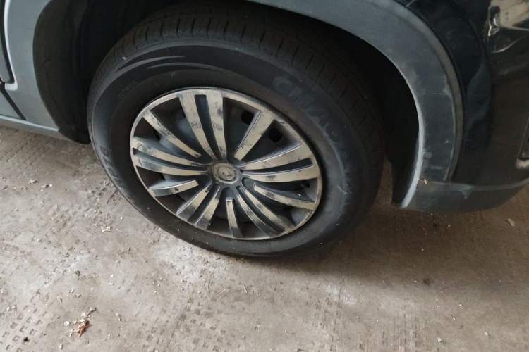 Used CHANGAN OSHAN X70A 2020 1.5L Manual Base Version Right Front Wheel Hub