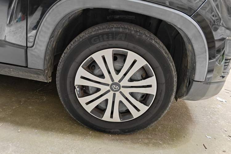 Used CHANGAN OSHAN X70A 2020 1.5L Manual Base Version Right Front Wheel Hub