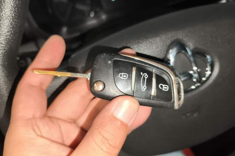Used CHANGAN OSHAN X70A 2020 1.5L Manual Base Version Vehicle Key