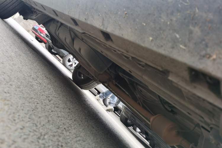 Used CHANGAN OSHAN X70A 2020 1.5L Manual Comfort Version Chassis Front Right