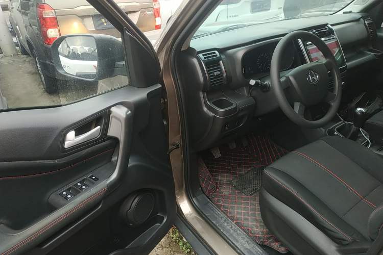 Used CHANGAN OSHAN X70A 2020 1.5L Manual Base Version Driver Seat
