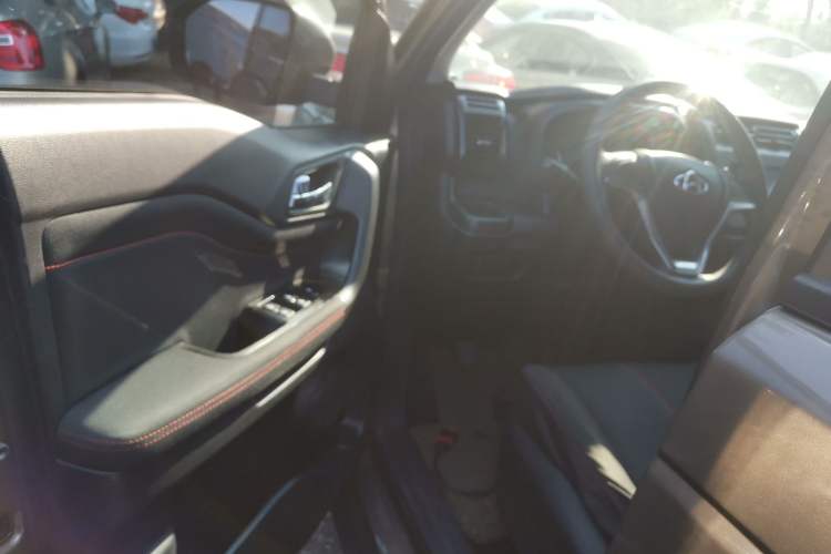 Used CHANGAN OSHAN X70A 2020 1.5L Manual Standard Edition Driver Seat