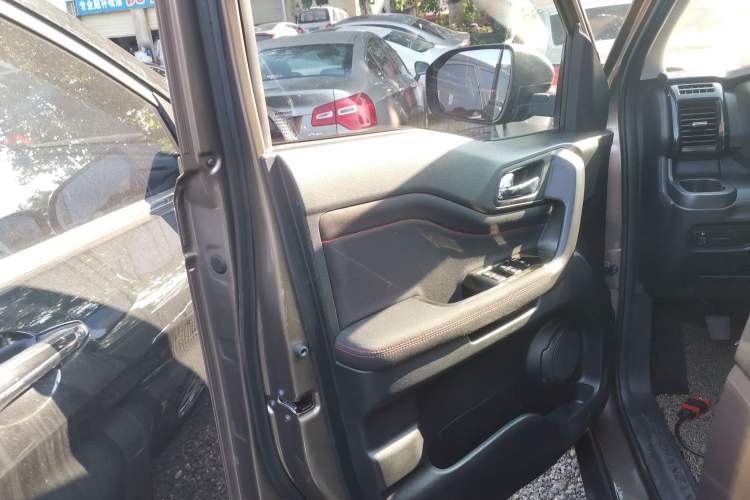 Used CHANGAN OSHAN X70A 2020 1.5L Manual Standard Edition Left Front Door Interior