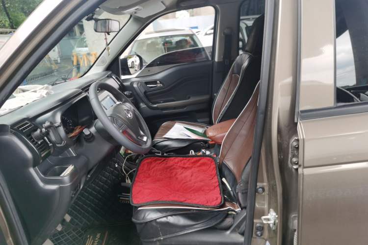 Used CHANGAN OSHAN X70A 2020 1.5L Manual Comfort Version Left Front Seat
