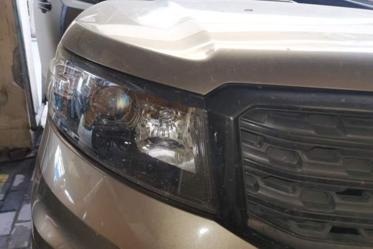 Used CHANGAN OSHAN X70A 2020 1.5L Manual Base Version Right Front Headlight
