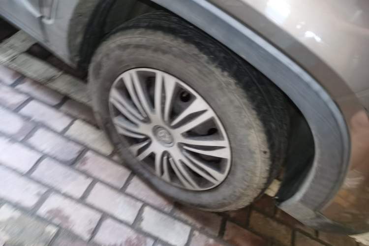 Used CHANGAN OSHAN X70A 2020 1.5L Manual Base Version Right Front Wheel Hub