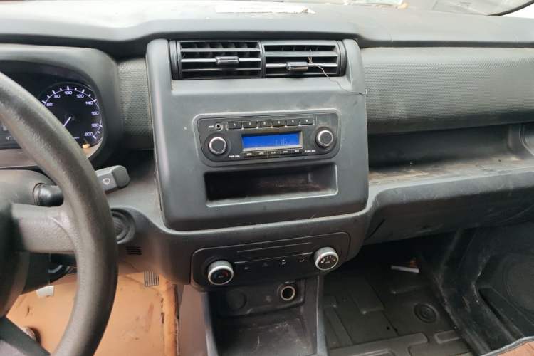 Used CHANGAN OSHAN X70A 2020 1.5L Manual Base Version Audio And AC Panel