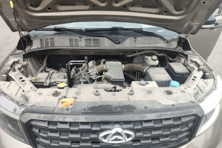 Used CHANGAN OSHAN X70A 2020 1.5L Manual Base Version Engine Bay