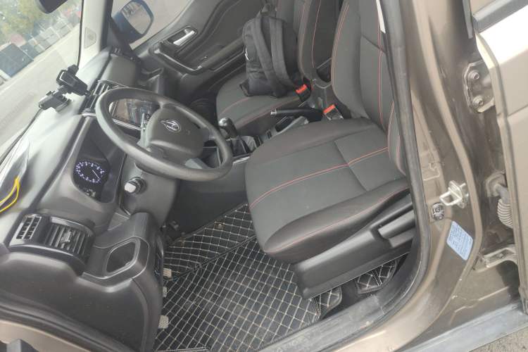 Used CHANGAN OSHAN X70A 2020 1.5L Manual Base Version Left Front Seat