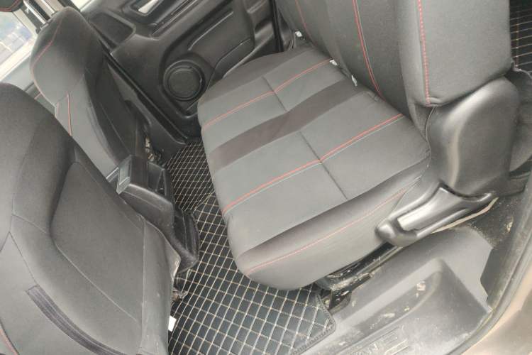 Used CHANGAN OSHAN X70A 2020 1.5L Manual Base Version Left Rear Seat