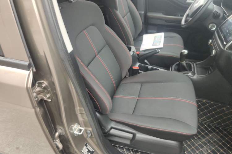 Used CHANGAN OSHAN X70A 2020 1.5L Manual Base Version Right Front Seat
