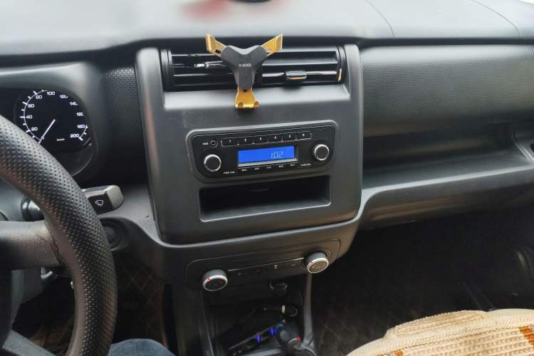 Used CHANGAN OSHAN X70A 2020 1.5L Manual Base Version Audio And AC Panel