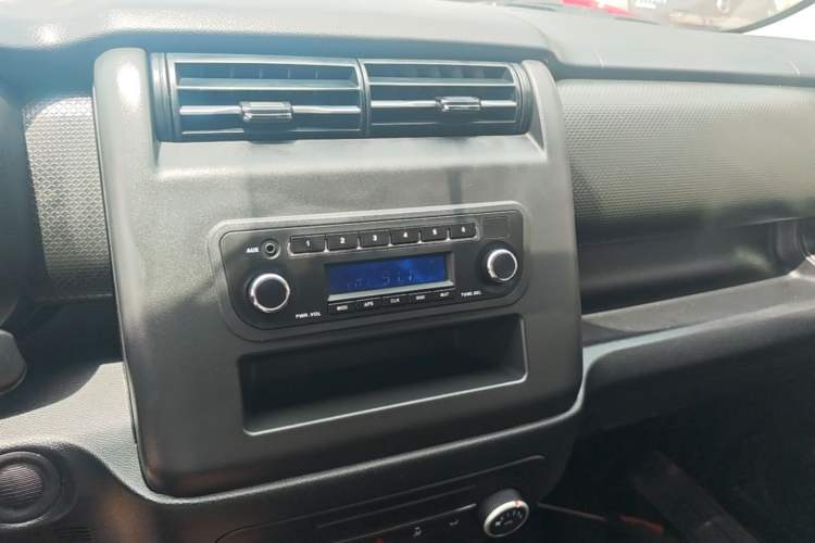 Used CHANGAN OSHAN X70A 2020 1.5L Manual Base Version Audio And AC Panel