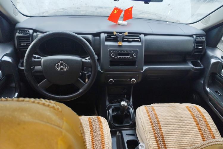 Used CHANGAN OSHAN X70A 2020 1.5L Manual Base Version Center Console